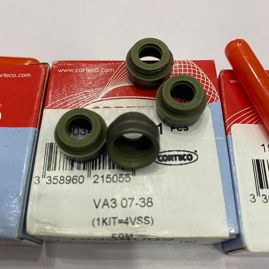 Phớt ghít Mercedes động cơ M271 6*9*10 ly. 1 bộ 4 con. Hàng Corteco Đức. Mã 19034069 A6120500058
