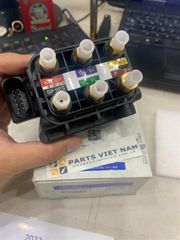 Van chia hơi nâng gầm Mercedes W164 W211 W212 W221 W251. Hàng Frey. Mã A2123200356, A2123200358, A2513200058