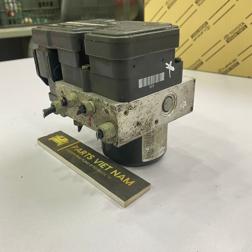 Cụm điều khiển ABS Mazda 3 đời 2004 - 2012. Hàng tháo xe. Mã BBY2-43-7 ...