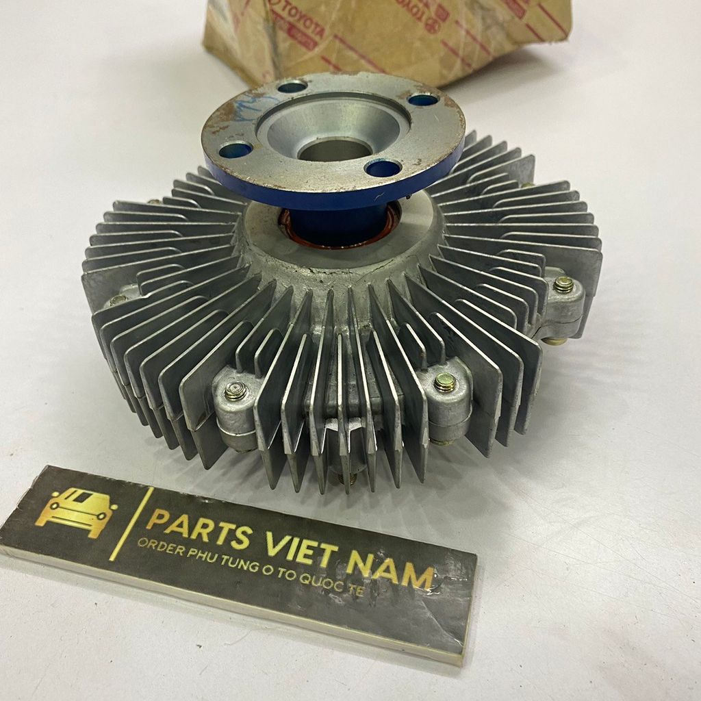 Củ quạt ly tâm Toyota Land Cruiser FZJ80, FZJ100 động cơ 1FZ đời 1992 - 2006. Hàng xịn Toyota Aisin. Mã 16210-66020, 1621066020