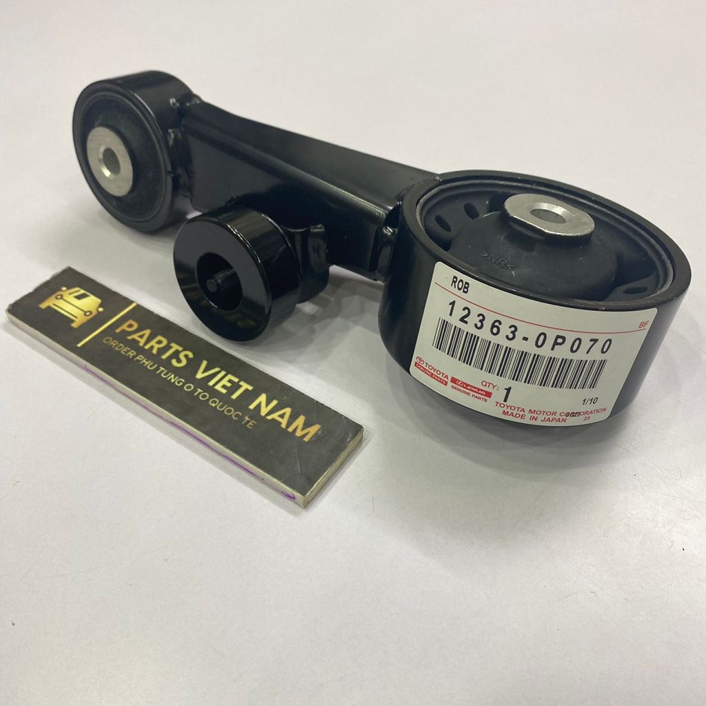 Thanh giằng chân máy số 8 Toyota Venza 3.5 động cơ 2GR đời 2009 - 2016. Hàng Japan bảo hành 6 tháng. Mã 12363-0P070, 123630P070