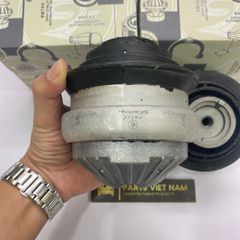 Chân đầu máy, cao su chân máy Mercedes W211, E200, E220, E270, E280, E320, E500, E63 AMG, E55 AMG đời 2002 - 2009. Hàng BMTSR. Mã A2212401117, A2112400317 ( 1 cái )