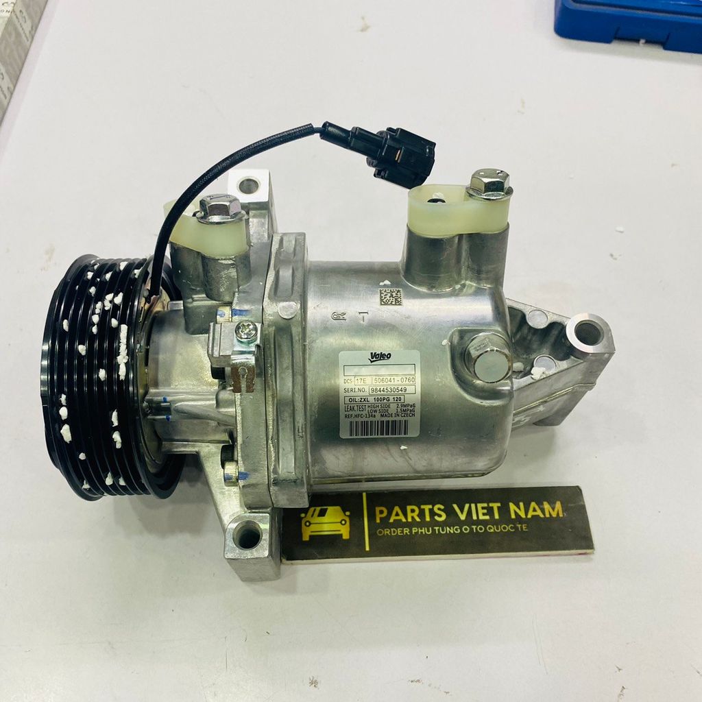 Lốc lạnh hoặc lốc điều hòa Nissan Sunny 2015 - 2019. Hàng Valeo Thailand . Mã 92600-1HC1B, 92600-1HD1B, 92610-1HC1B, 92610-1HD1B