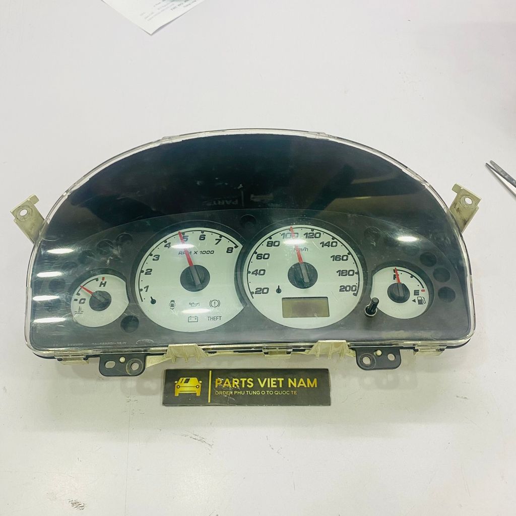 Đồng hồ hoặc công tơ mét taplo Ford Escape 2.0 đời 2001 - 2004. Hàng tháo xe. Mã YL8F-108984-AD,  YL8F108984AD