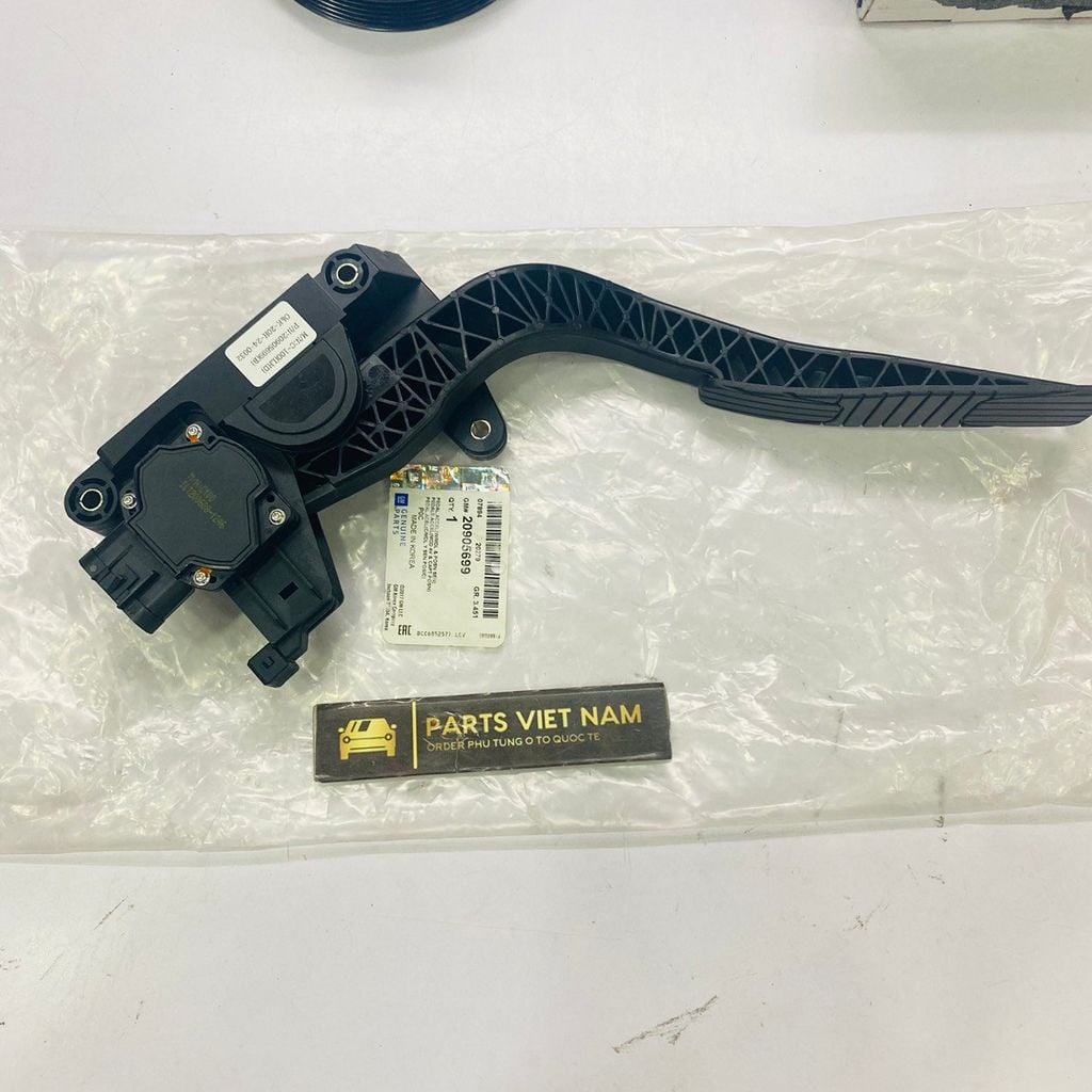 Cảm biến hoặc bàn đạp chân ga Chevrolet Captiva 2008 -2012. Hàng xịn GM. Mã 20905699
