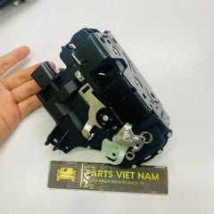 Cơ cấu ổ khóa ngậm cửa trước bên trái Volkswagen Beetle đời 1999 - 2010. Hàng cao cấp đặt 12 ngày. Mã 3B1837015A, 3B1837015AS, 3B1837015, 3B1837015J, DLA1032L
