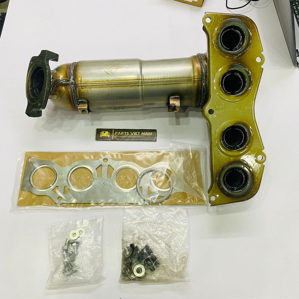 Cổ xả hay bộ chuyển đổi xúc tác Catalytic phía trước Toyota Camry 2.4 LE, SE nhập Mỹ đời 2007 - 2009. Hàng OEM US đặt 18 ngày. Mã 25051-28300, 2505128300, AS574560MM