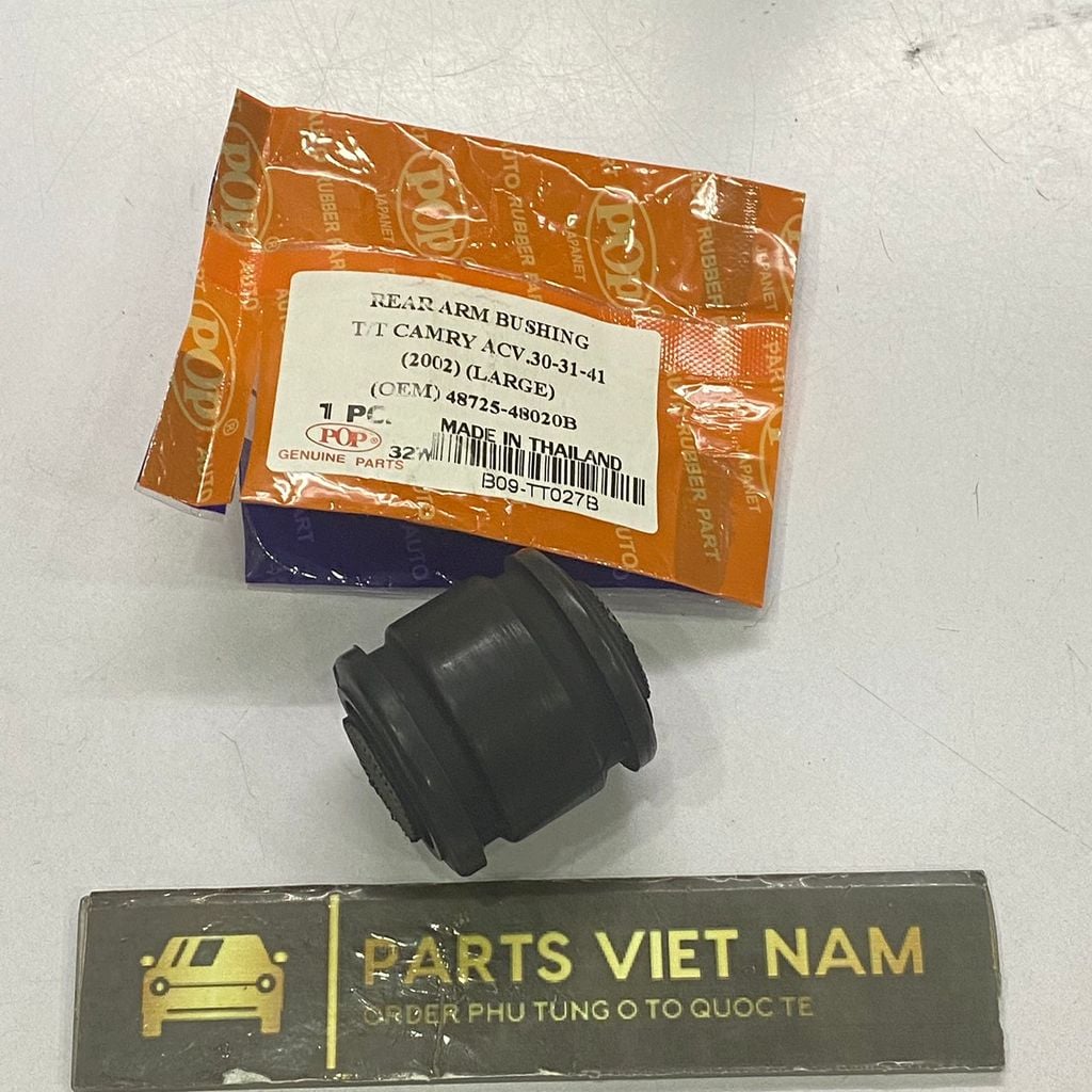 Cao su ngõng moay ơ bắt thanh giằng sau quả to Toyota Camry 2.4 ACV30, ACV31, ACV40 ACV41 đời 2003 - 2014. Hàng Pos Thailand. Mã 48725-48020-B, 4872548020B ( 1 vế có 2 quả đơn giá 1 quả)