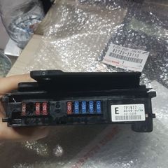 Hộp cầu trì ECU, quạt động cơ, đèn pha, kim phun Toyota Camry máy 3.5Q động cơ 2GR GSV40 đời 2006 - 2012. Hàng xịn Toyota Japan. Mã 82720-06101, 82720-33161, 82720-06100, 82720-33100