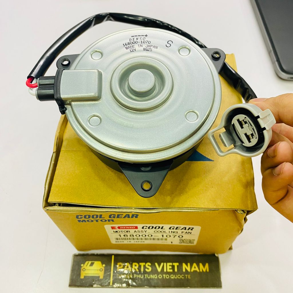 Mô tơ quạt két nước bên trái Toyota Camry 3.5 động cơ 2GR GSV40, GSV50 đời 2011 - 2017. Hàng Denso Japan. Mã 168000-1070, 16363-0P080, 163630P080