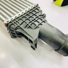Két làm mát turbo Audi A4, S4, A5, S5, A6, S6, Q5 đời 2009 - 2017. Hàng Behr sản xuất China. Mã 8K0145805G, 8K0145805P