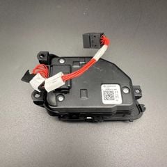 Nút hay công tắc điều khiển trên vô lăng bên trái Mercedes W177, W205, W213, W222 đời 2018 - 2024. Hàng tháo xe từ Đức đặt hàng 15 - 18 ngày còn 95%. Mã A0999052204