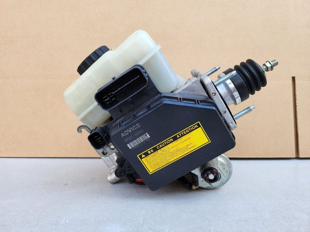 Cụm tổng phanh hoặc thắng ABS Lexus GX470 đời 2005 - 2009. Hàng mới xịn. Mã 89541-60061, 8954160061