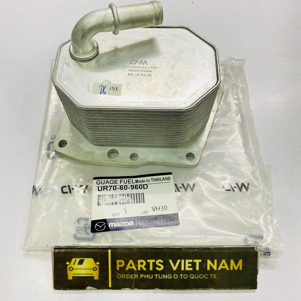Két sinh hàn hay két làm mát dầu động cơ Ford Ranger, Mazda Bt50 động cơ 2.2 và 3.2 đời 2015 - 2019. Hàng cao cấp. Mã BB3Q6B624EA, BB3Q-6B624-EA