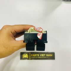 Công tắc lên xuống kính tổng hay cửa trước trái Toyota Prius đời 2010 - 2015. Hàng cao cấp. Bảo hành 3 tháng. Mã 8404033100, 84040-33100