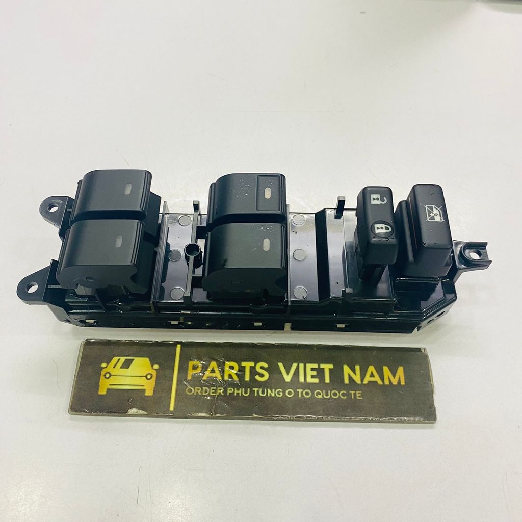 Công tắc lên xuống kính tổng hay cửa trước trái Toyota Land Cruiser, Prado đời 2008 - 2014. Hàng cao cấp. Bảo hành 3 tháng. Mã 8404033100, 84040-33100