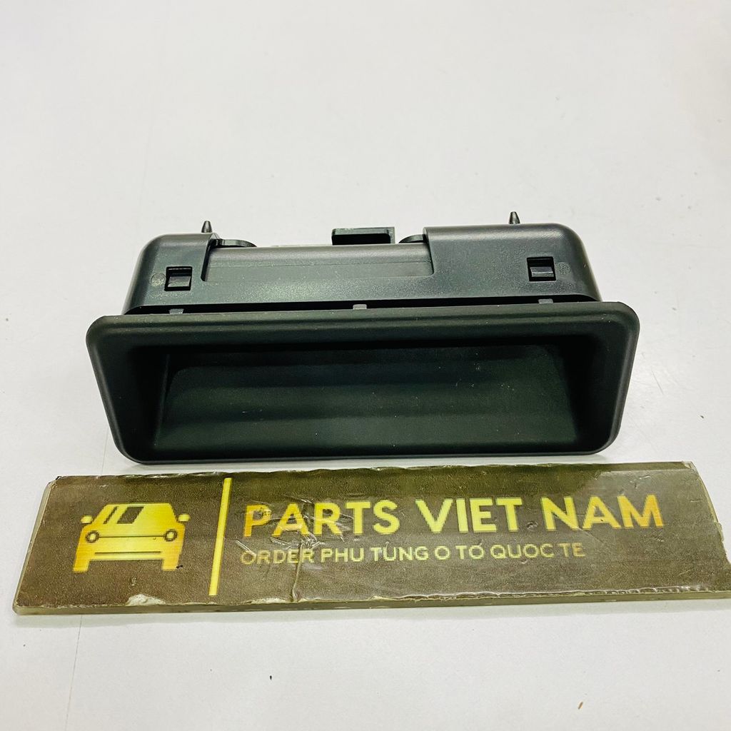 Công tắc mở cốp sau BMW E60, E61, E90, E91, E92, E93, E70, E88, E71, E72. Hàng cao cấp. Mã 7118158, 51247118158