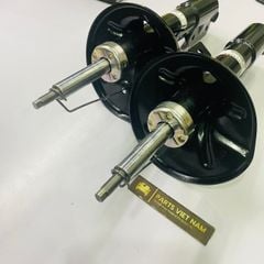 Giảm xóc hoặc phuộc trước Mitsubishi Grandis đời 2004 - 2012. Hàng Showa Japan, thay 1 đôi bảo hành 6 tháng. Mã 4060A245, 4060A246 ( 1 đôi )