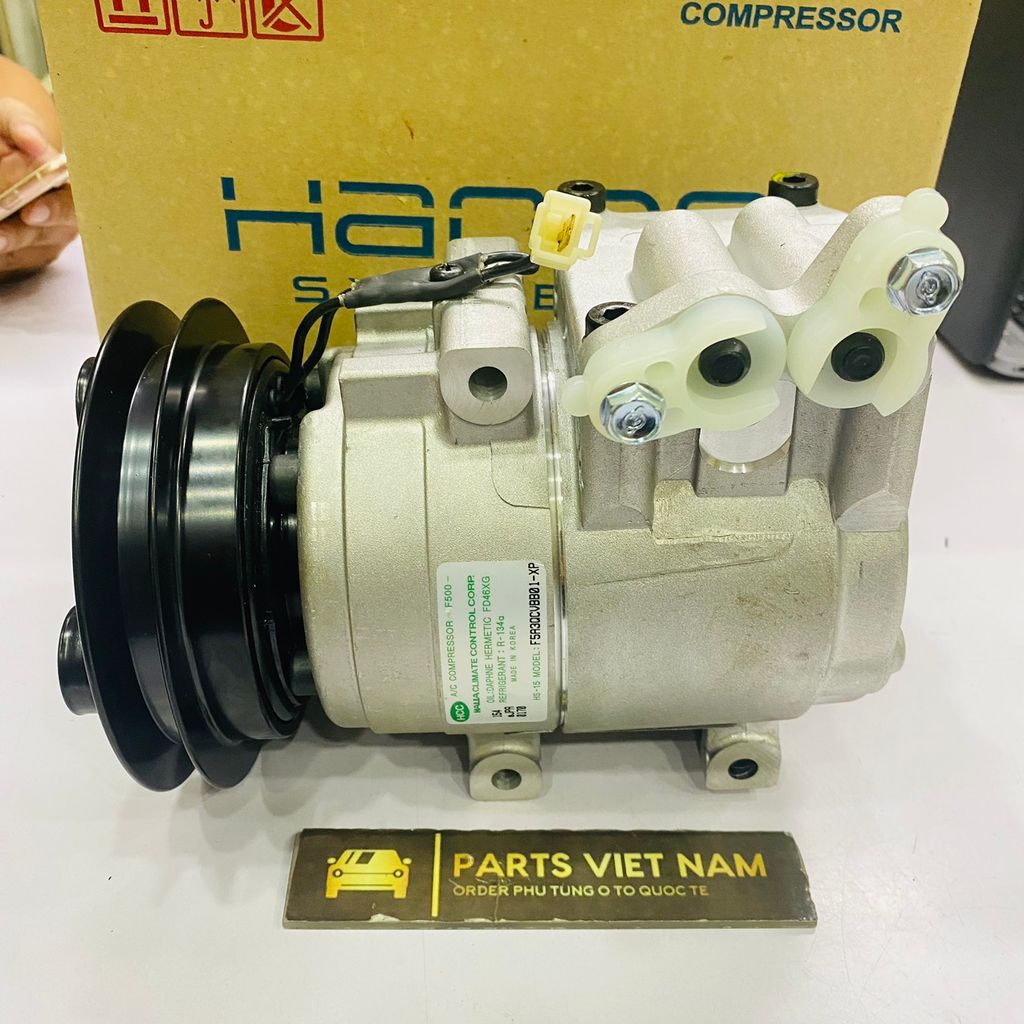 Lốc lạnh hay lốc điều hòa Ford Everest máy xăng và dầu, Ranger 2.5 động cơ WE và WL đời 2004 - 2012. Hàng HCC sản xuất tại Hàn Quốc. Mã UB2C61450, UB2C-61450