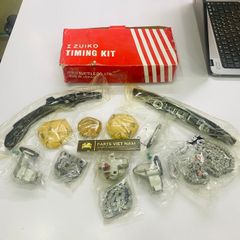 Bộ nhông xích cam Infiniti, Nissan, Cefiro, Maxima, Pathfinder, Terrano, Murano máy 3.5 động cơ VQ35DE đời 2008 - 2015. Hàng Zuiko. Mã 1302831U00