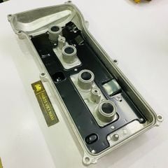 Nắp đậy giàn cò hay dàn cam Toyota Camry 2.4 động cơ 2AZ ACV40, Rav4 động cơ 1AZ hay 2AZ đời 2006 - 2011. Hàng cao cấp. Mã 11201-0H060, 112010H060