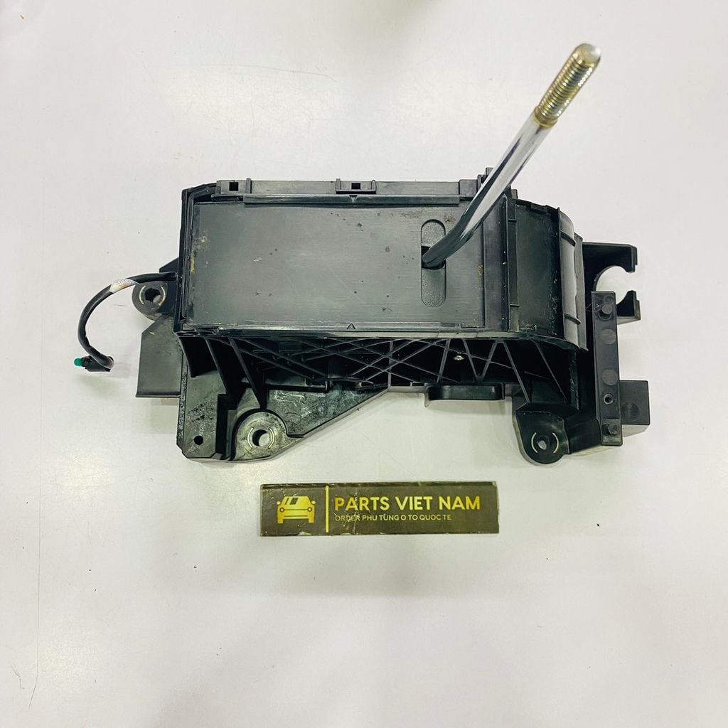 Cần số hay cơ cấu đi số tự động Toyota Camry LE đời 2006 - 2012. Hàng tháo xe nguyên zin đặt hàng 5 - 7 ngày. Mã 3356006050, 33560-06050