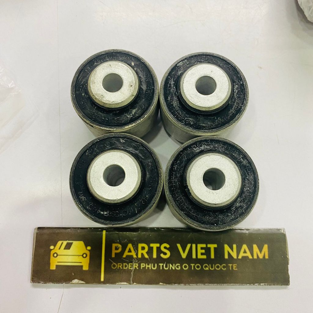 Cao su càng i trên Audi A4, A5, A6, A7, A8, Q5 đời 2009 - 2017. Hàng Audi China. Mã 8R0407515 ( 1 quả )