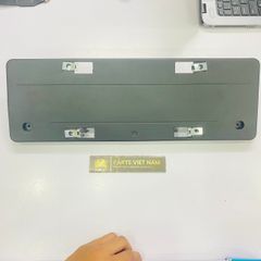 Giá bắt biển số hoặc ốp biển số ba đờ xốc trước Mercedes W205 C200, C250, C300, C350, C63 AMG đời 2014 - 2022. Hàng cao cấp đặt. Mã 2058804900