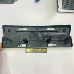 Giá bắt biển số hoặc ốp biển số ba đờ xốc trước Mercedes W205 C200, C250, C300, C350, C63 AMG đời 2014 - 2022. Hàng cao cấp đặt. Mã 2058804900