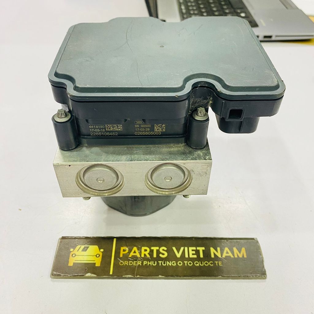 Cụm điều khiển ABS Ford Ranger 2.2 đời 2012 - 2018. Hàng tháo xe còn 90%. Mã  AB31-2C219-AE, AB312C219AE