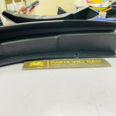 Chắn bùn bánh Land Rover Evoque đời 2012 - 2018. Hàng cao cấp nhựa chất lượng cao dẻo. Loại lắp cho xe có cảm radar cảm biến sau đặt hàng 8 - 12 ngày. Mã CBBLAND2012 ( 1 bộ 4 cái )