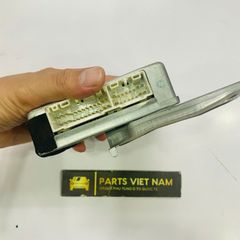 Hộp điều khiển chống bó cứng phanh ABS Toyota 4Runner đời 1996 - 2001. Hàng tháo xe nguyên zin, đặt hàng 8 - 10 ngày. Mã 8954035110, 89540-35110