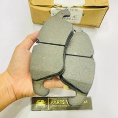 Má phanh hay bố thắng trước Audi A4, A5, A6, A7, Q5, S4, S5 đời 2009 - 2015. Hàng cao cấp liền cảm biến báo mòn bảo hành không mạt không zít. Mã 8K0698151, 8K0698151L, 8K0698151D 8K0698151H