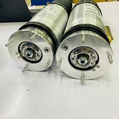 Giảm xóc trước hoặc phuộc trước Land Rover Range Rover SV Autobiography đời 2014 - 2017. Hàng OEM BWI thay 1 đôi bảo hành 6 tháng. Đặt hàng 5 - 7 ngày. Mã RH LR056924, LR072454, LR087085, LH LR087096, LR072451, LR056926 ( 1 cây )