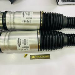 Giảm xóc trước hoặc phuộc trước Land Rover Range Rover SV Autobiography đời 2014 - 2017. Hàng OEM BWI thay 1 đôi bảo hành 6 tháng. Đặt hàng 5 - 7 ngày. Mã RH LR056924, LR072454, LR087085, LH LR087096, LR072451, LR056926 ( 1 cây )