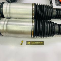 Giảm xóc trước hoặc phuộc trước Land Rover Range Rover SV Autobiography đời 2014 - 2017. Hàng OEM BWI thay 1 đôi bảo hành 6 tháng. Đặt hàng 5 - 7 ngày. Mã RH LR056924, LR072454, LR087085, LH LR087096, LR072451, LR056926 ( 1 cây )