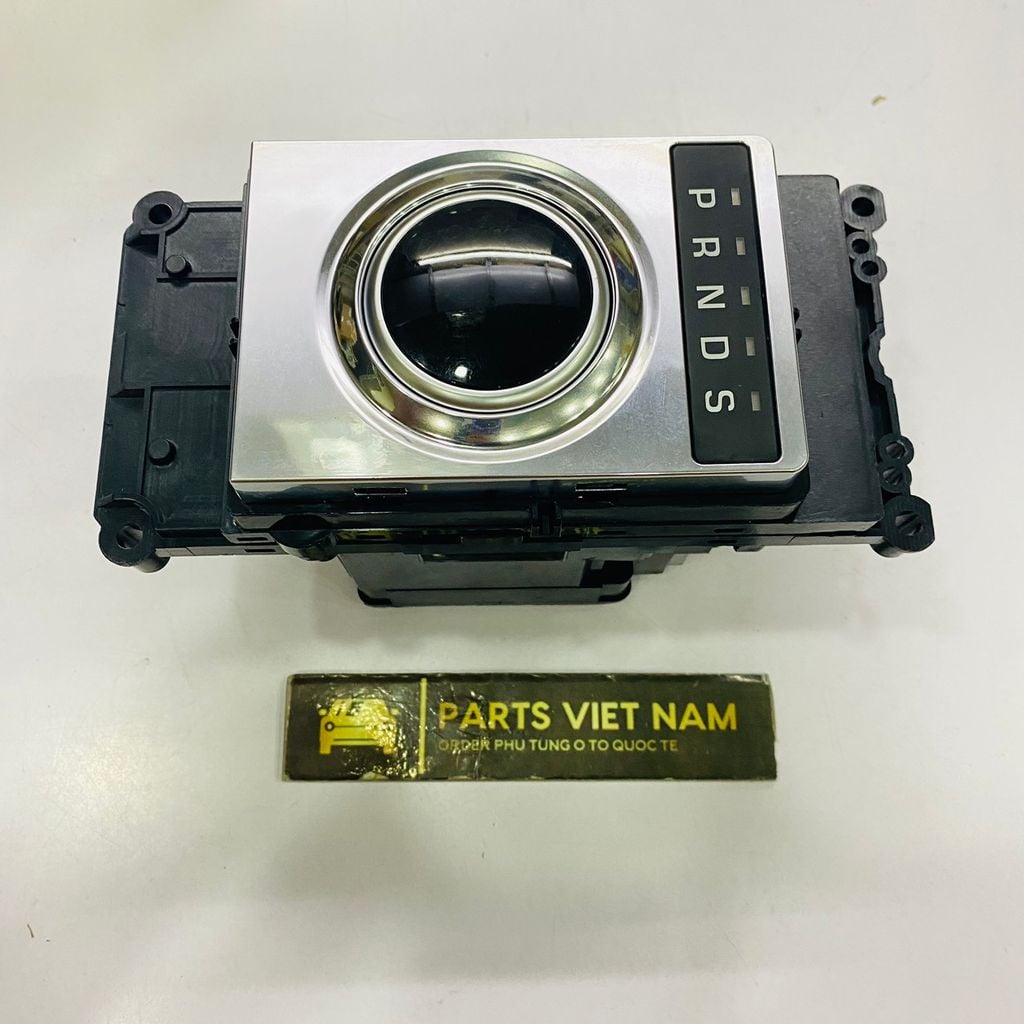Cụm điều khiển chuyển số Land Rover, Defender, Discovery, Range Rover Sports, Velar đời 2017 - 2023. Hàng Genuine Land Rover. Đặt hàng 5 - 7 ngày. Mã LR117067, LR085667, LR106729