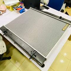 Két nước làm mát động cơ Toyota Haice, Cá Mập máy xăng động cơ 2TR số tự động đời 2005 - 2013. Hàng Tongshi Taiwan. Mã 16400-75470, 1640075470