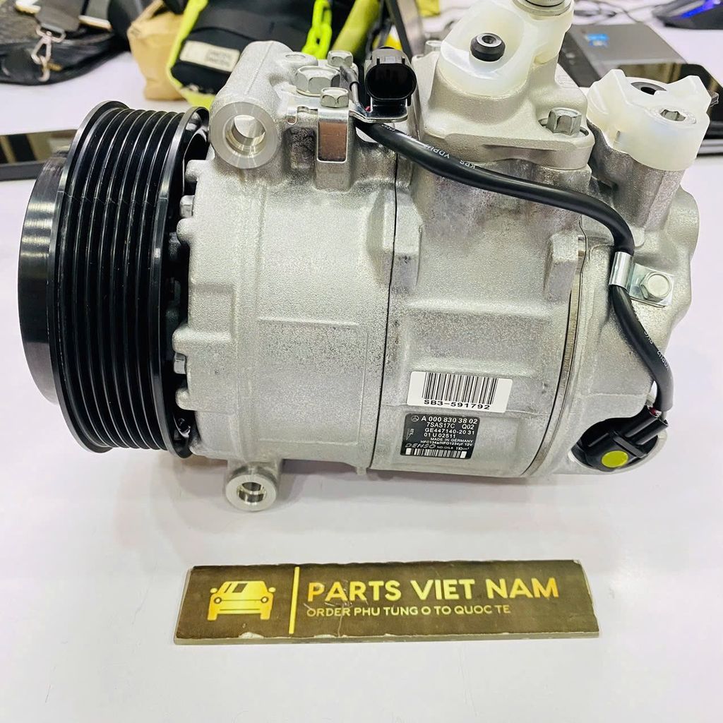 Lốc lạnh hay lốc điều hòa Mercedes W447  V Class, Vito, Viano, eVito, EQV, Marco Polo đời 2014 - 2024. Hàng Denso China. Puly 7PK. Mã A0008303802, A0008307200, A0008303002, A000830300287
