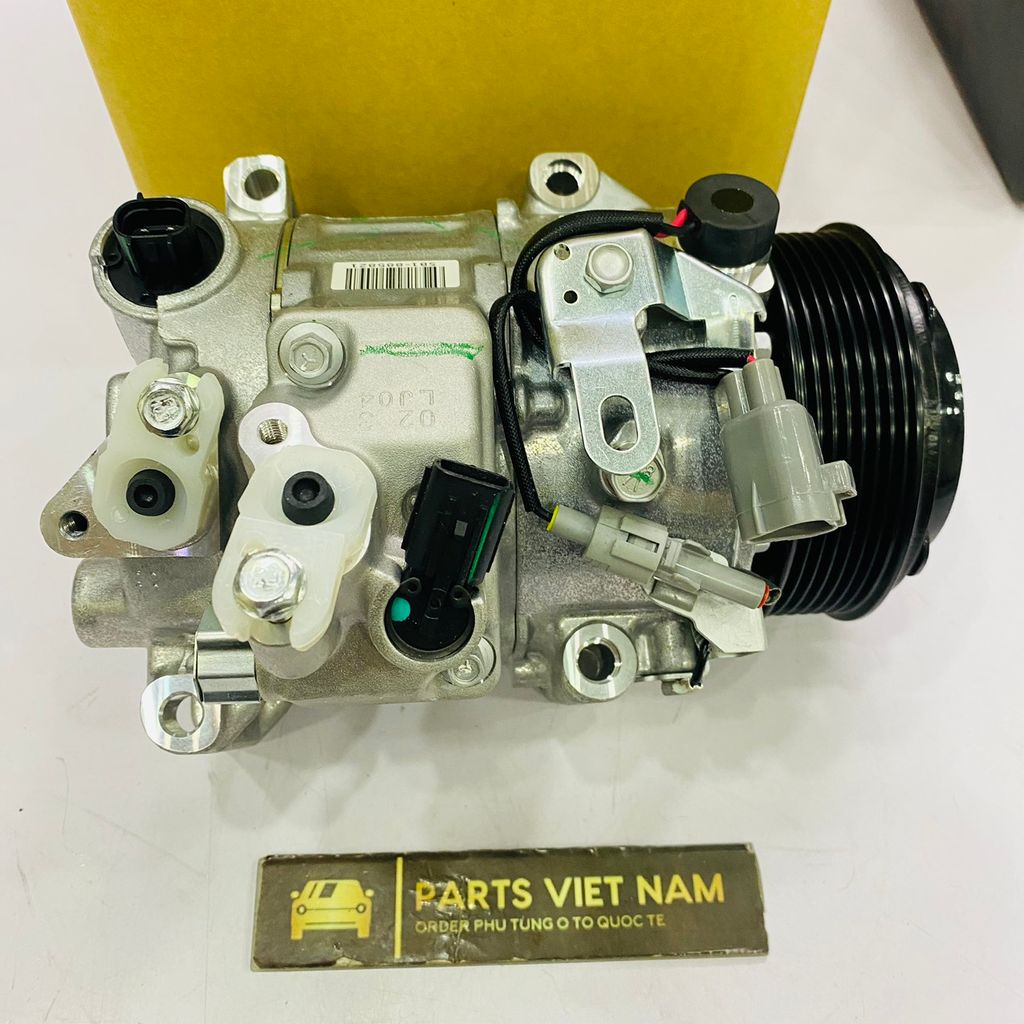 Lốc nén khí điều hòa, lốc lạnh xe Toyota Camry 3.5, Sienna 3.5, Highlander 3.5, Avalon và Lexus RX350, ES350 3.5 máy 2GR đời 2007 - 2015. Hàng Denso 7SEU17C. Mã: 8832048170, 8832008060, 8832048220