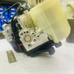 Tổng phanh hay cụm bơm trợ lực phanh hoặc thắng ABS Mitsubishi Pajero V43, V45, V46, V73, V75, V93 đời 2001 - 2006. Hàng Refurbished, bảo hành lắp 15 ngày . Mã MN116391, MR569728, MR977461