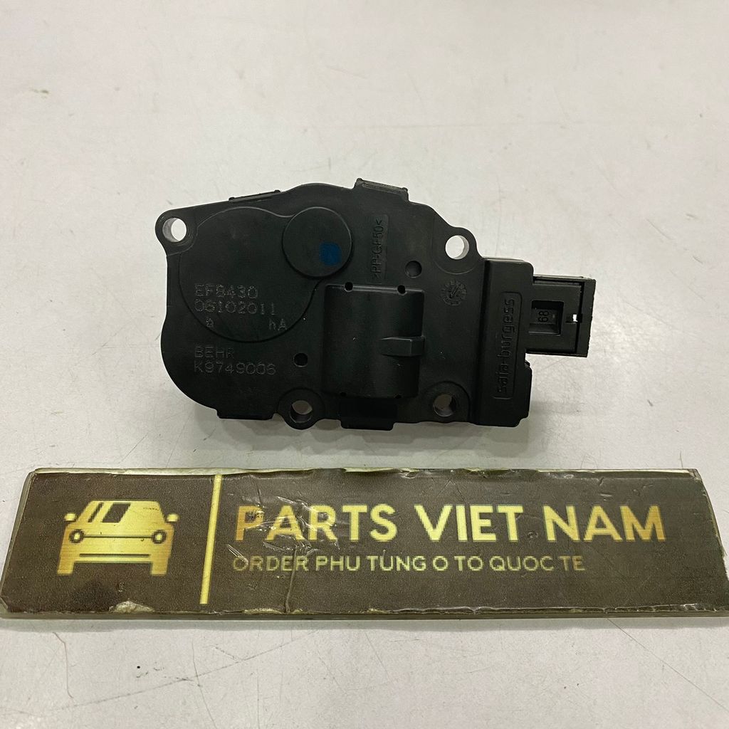 Mô tơ chia gió nóng lạnh điều hòa Porsche Panamera Turbo 970. Hàng Berh. Mã EFB330 14122009 K9749005