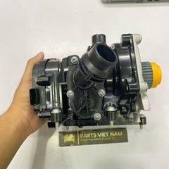 Bơm nước liền van hằng nhiệt  Audi A3, A4, A5, A6, A7, Q3, Q5, Q7 đời 2012 - 2018. Hàng Audi China. Mã 6L121111H, 06L121011B, 06L121111, 06L121111F, 06L121111G, 06L121005