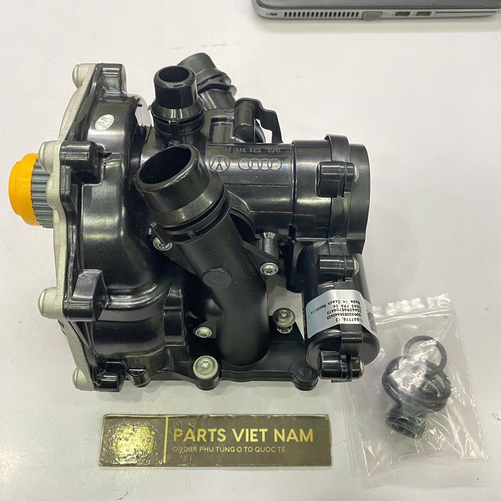 Bơm nước liền van hằng nhiệt  Audi A3, A4, A5, A6, A7, Q3, Q5, Q7 đời 2012 - 2018. Hàng Audi China. Mã 6L121111H, 06L121011B, 06L121111, 06L121111F, 06L121111G, 06L121005