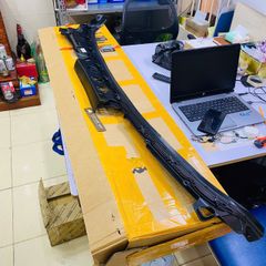 Ốp chân kính chắn gió BMW 520i, 528i, 535d, 535i, 550i, M5 F18 F10 F18 F11 đời 2010 - 2015. Hàng cao cấp đặt hàng 6 - 8 ngày. Mã 51717203124