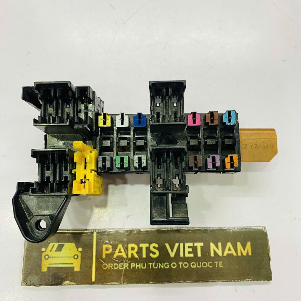 Hộp cầu trì Mercedes W203 C180, C200, C230, C240, C250, C320, C350 đời 2000 - 2007. Hàng tháo xe đặt 5 - 7 ngày. Mã A2035400050