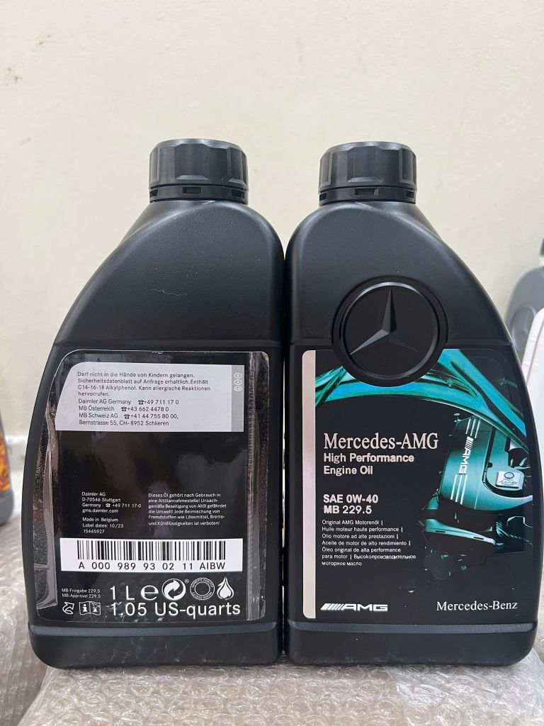 Dầu hay nhớt động cơ Mercedes W204, W203, W205 SAE 0W-4. Hàng Mer. Mã A000989930211 ( 1 lít )
