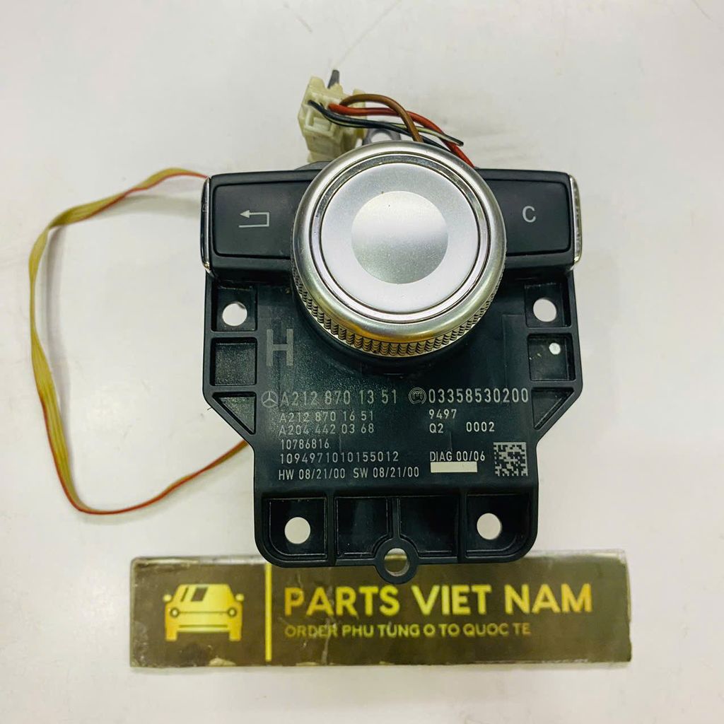 Cụm điều khiển màn hình âm thanh, raido Mercedes W212 E200, E250, E300. Hàng tháo xe. Mã A2128701351, A2128701551