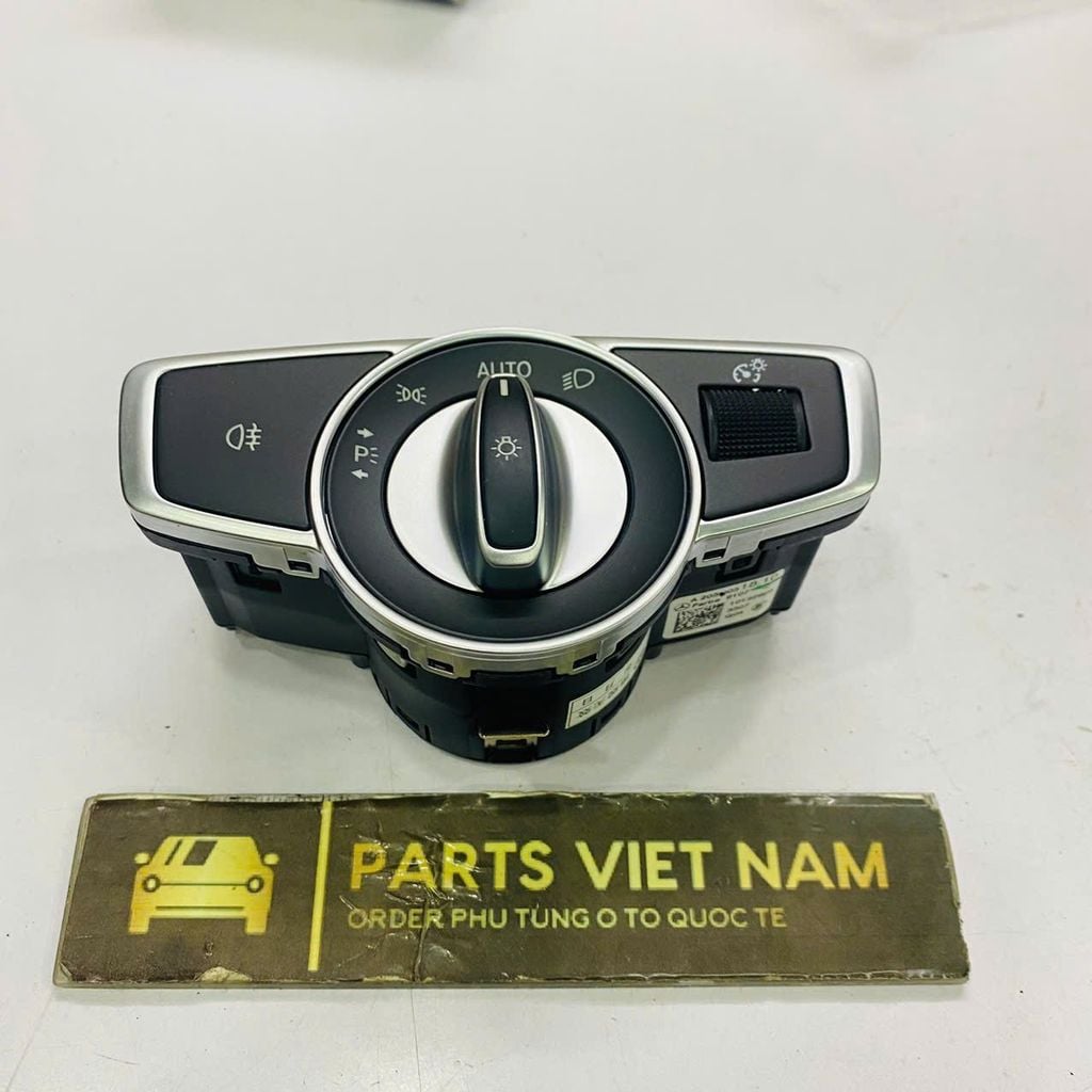 Công tắc đèn pha Mercedes W205 C200, C250, C300, C350, C63 AMG đời 2014 - 2022. Hàng cao cấp. Mã A2059051810