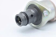 Van định lượng dầu hoặc van đuôi bơm cao áp Nissan Navara 2.5 và 3.0, Pathfinder 2.5 và 4.0 đời 2005 - 2015. Hàng Denso. A6860-VM09A, 0360-06H13